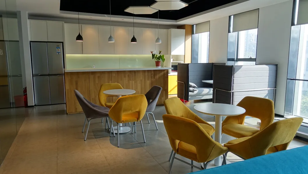 Guangtai Hot Promotion Well-Know 1550 Analog External Modulation Optical Transmitter with Dfb Laser Ht8527hu