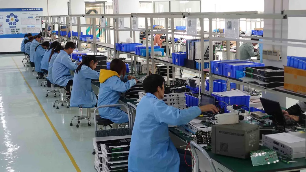 Guangtai Hot Promotion Well-Know 1550 Analog External Modulation Optical Transmitter with Dfb Laser Ht8527hu