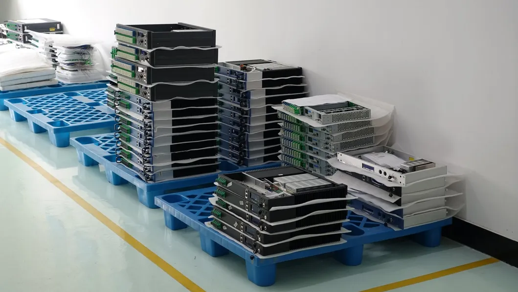 Guangtai Top-Class 1550 External Modulation Optical Laser Transmitter Ht8500t