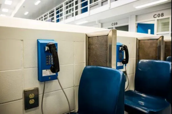 Hotline Weatherproof Vandal-Proof Prison Phone Dust Proof Emergency Telephone