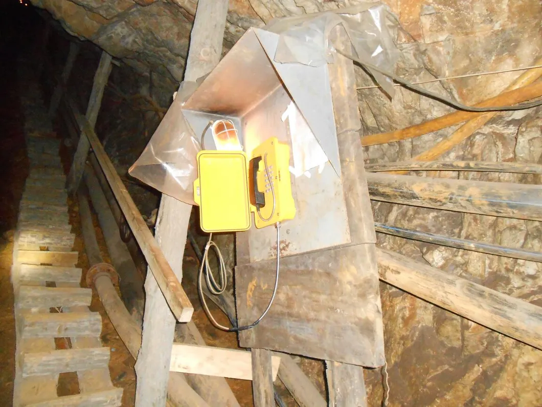 Weather Resistant Outdoor Telephone, Underground Vandal Resistant Telephone